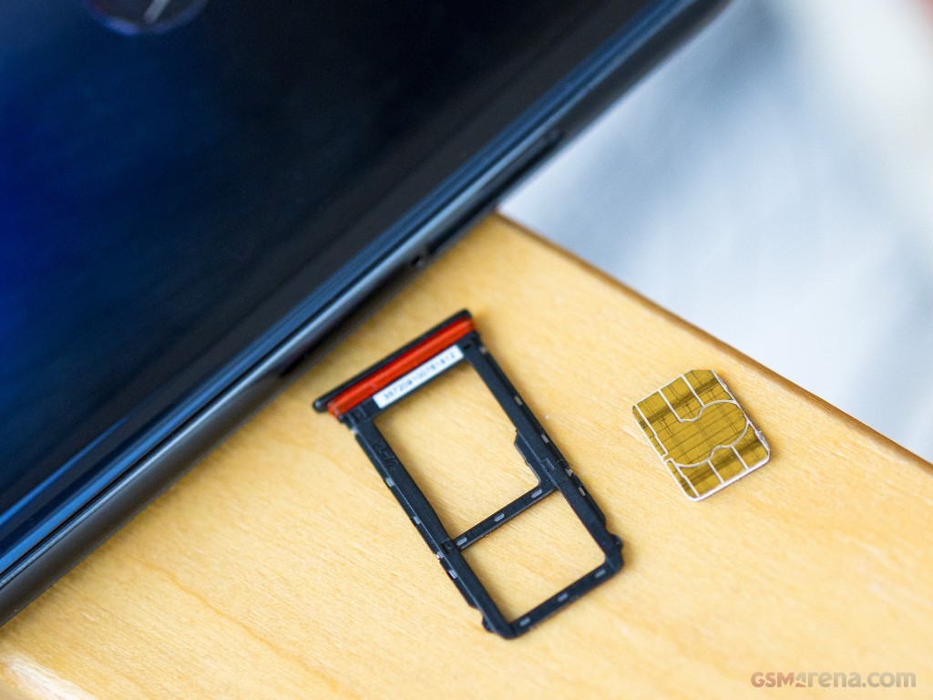 Motorola Moto G8 Plus hands-on photo 10