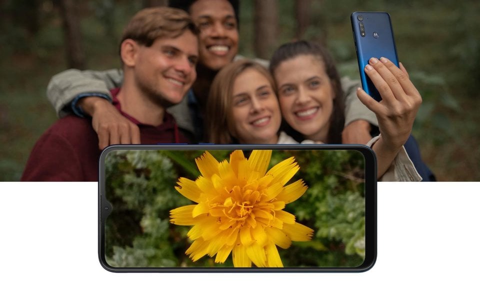 Motorola Moto G8 Power Lite view 4