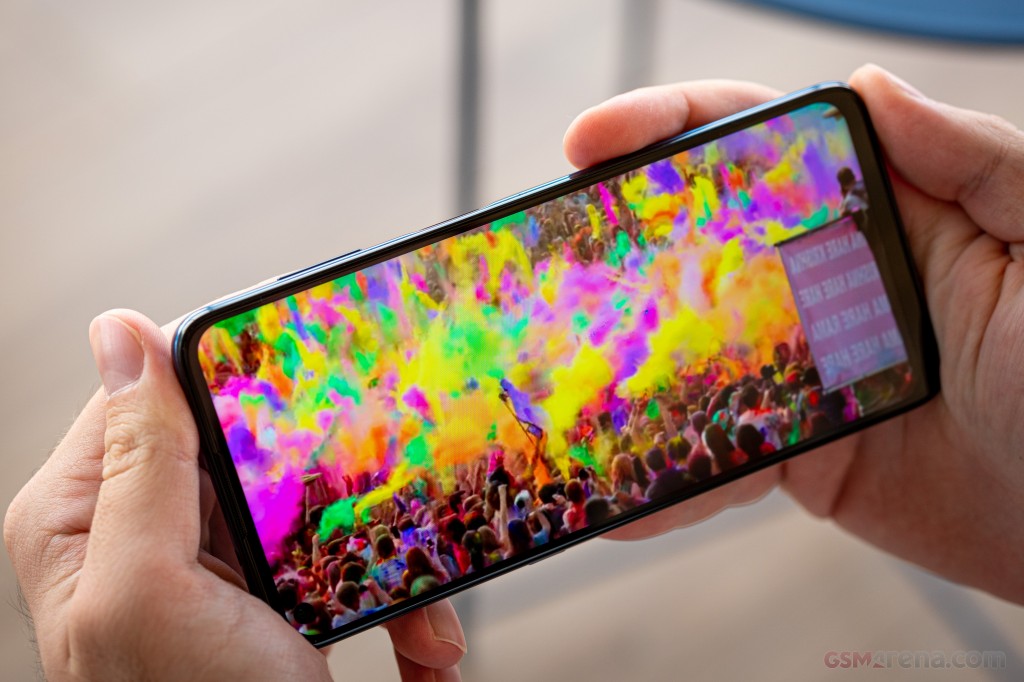 Motorola Moto G9 Plus hands-on photo 15