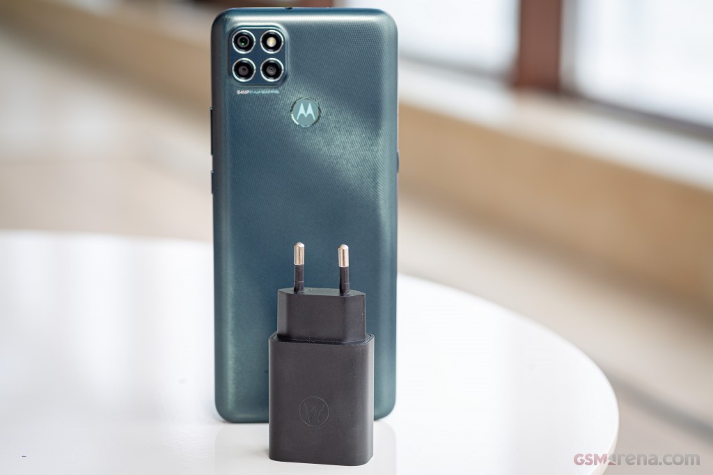 Motorola Moto G9 Power hands-on photo 2