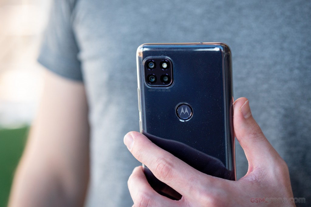 Motorola Moto G 5G hands-on photo 13