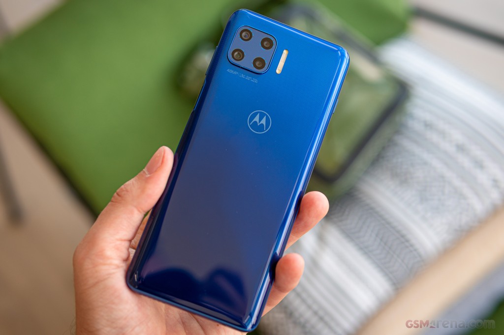 Motorola Moto G 5G Plus hands-on photo 13