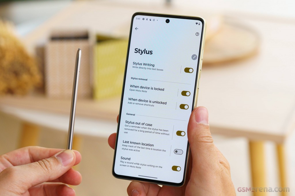 Motorola Moto G Stylus 5G (2024) hands-on photo 26