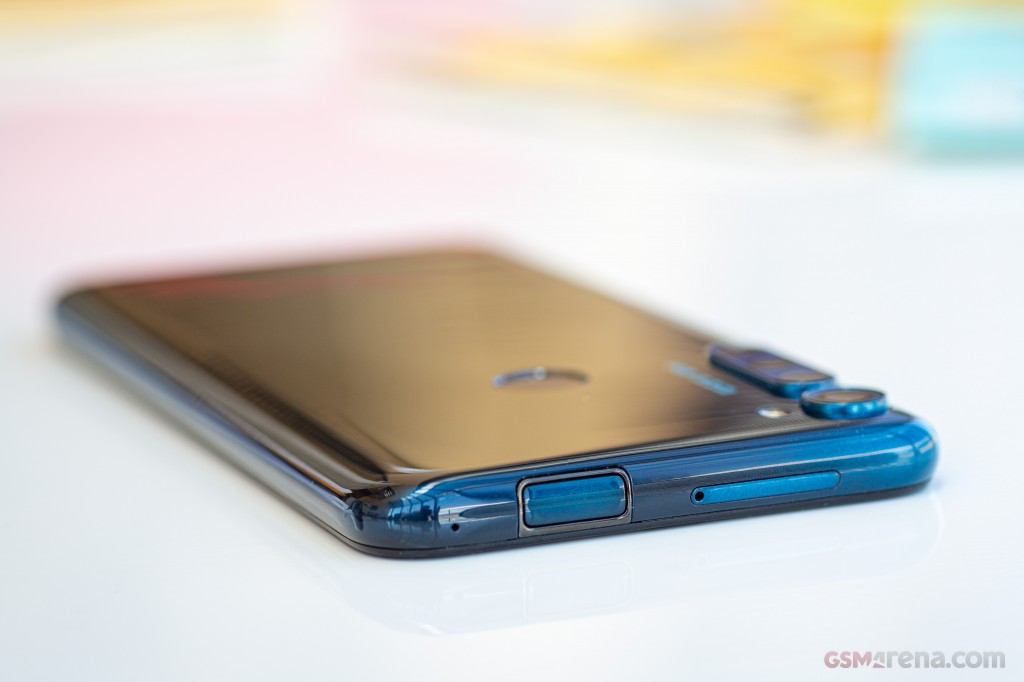 Motorola One Fusion+ hands-on photo 1