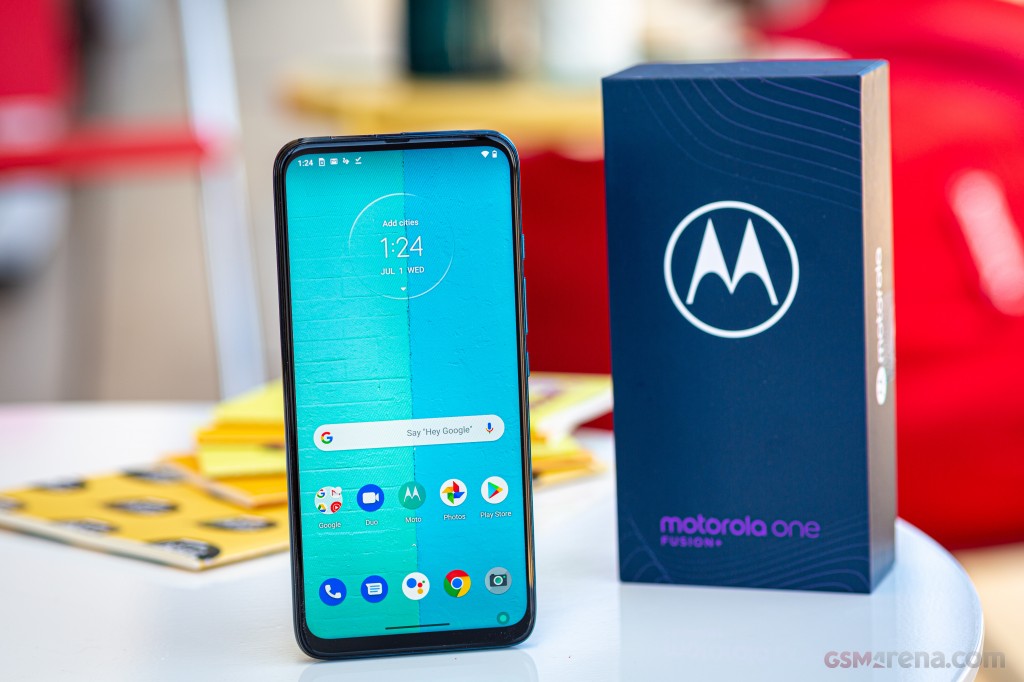 Motorola One Fusion+ hands-on photo 15