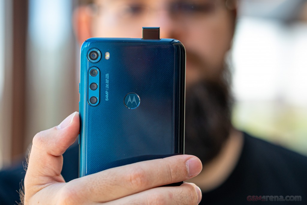 Motorola One Fusion+ hands-on photo 17