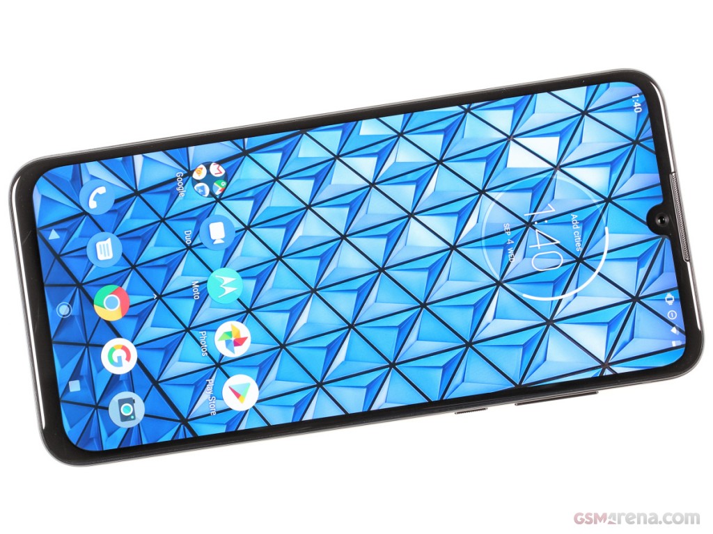 Motorola One Zoom hands-on photo 1