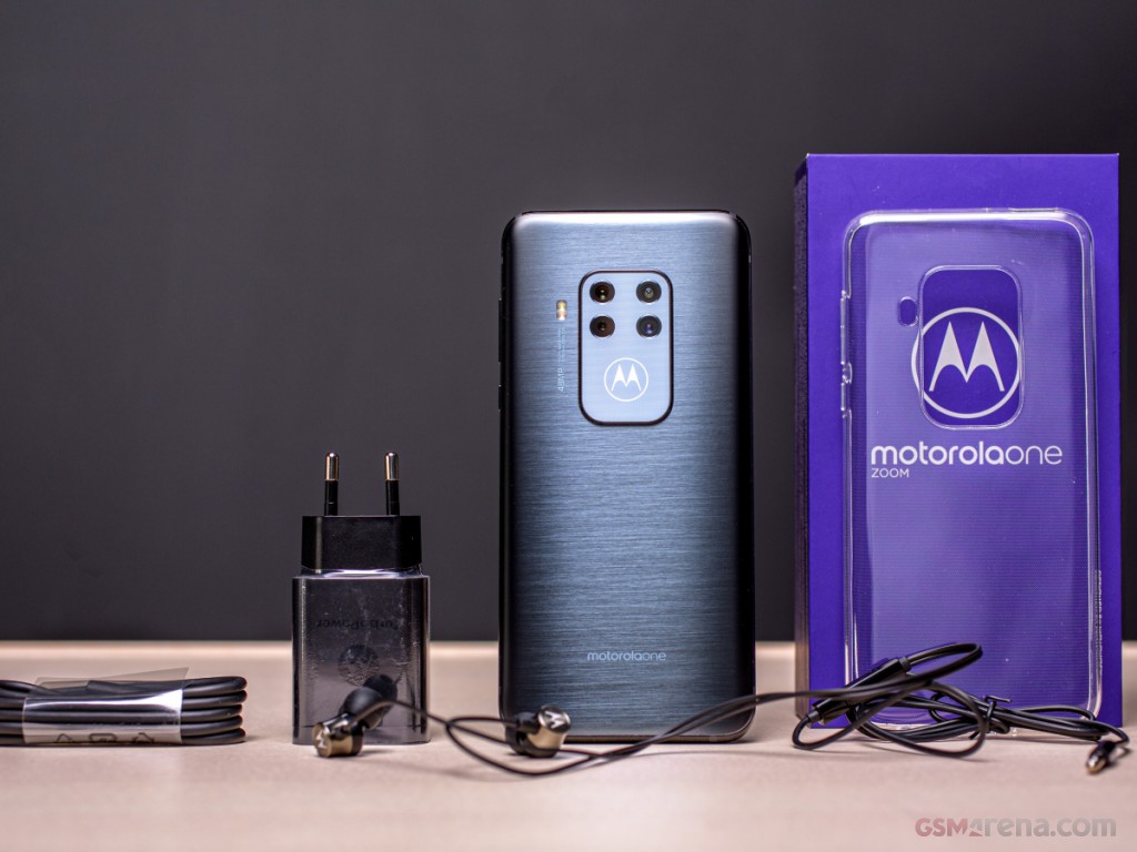 Motorola One Zoom hands-on photo 11
