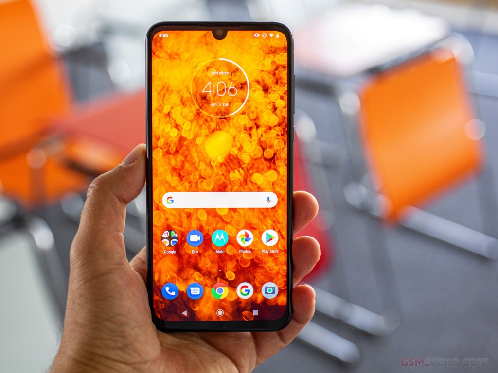 Motorola One Zoom hands-on photo 12
