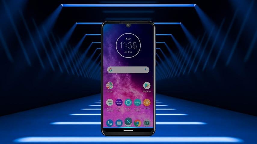 Motorola One Zoom view 5