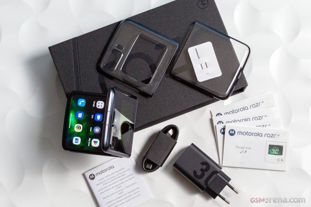 Motorola Razr 2022 hands-on photo 1