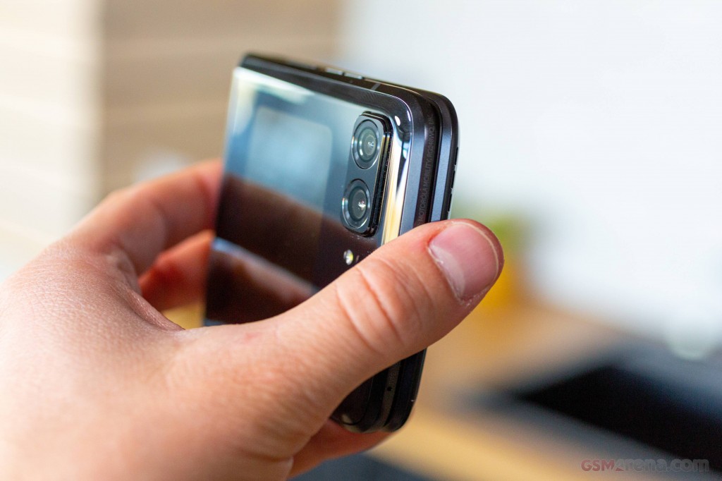 Motorola Razr 2022 hands-on photo 14