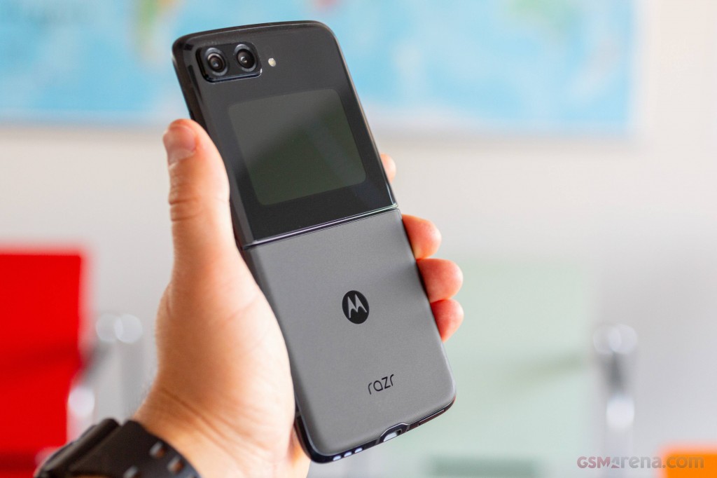 Motorola Razr 2022 hands-on photo 17