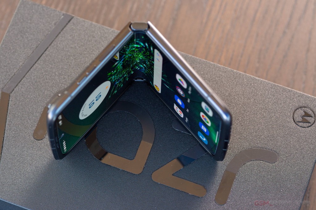Motorola Razr 2022 hands-on photo 21