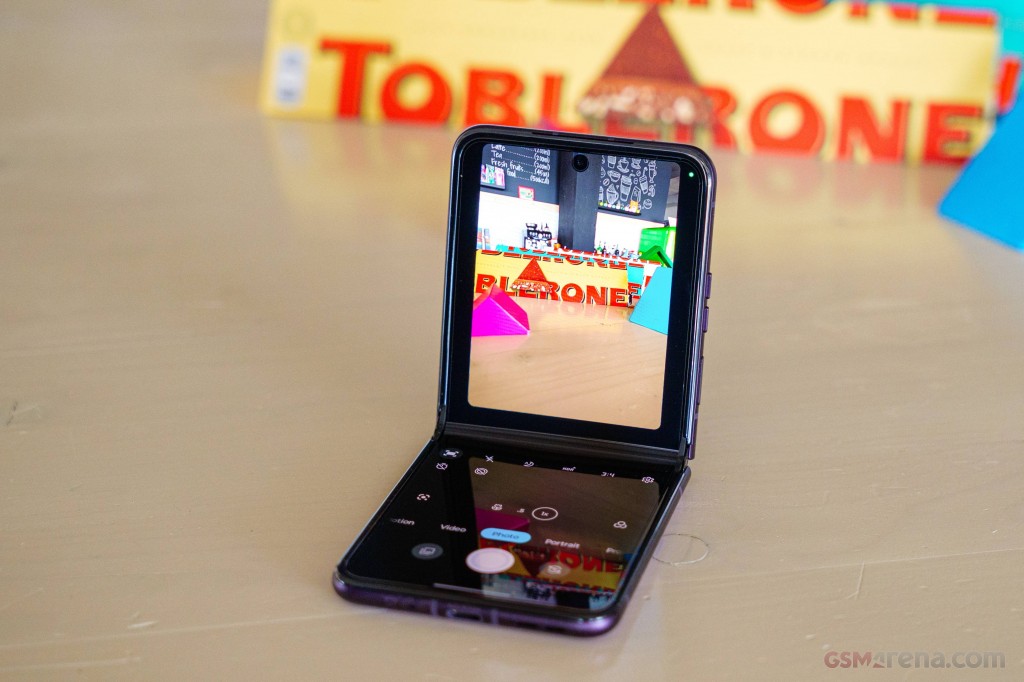 Motorola Razr 40 hands-on photo 37
