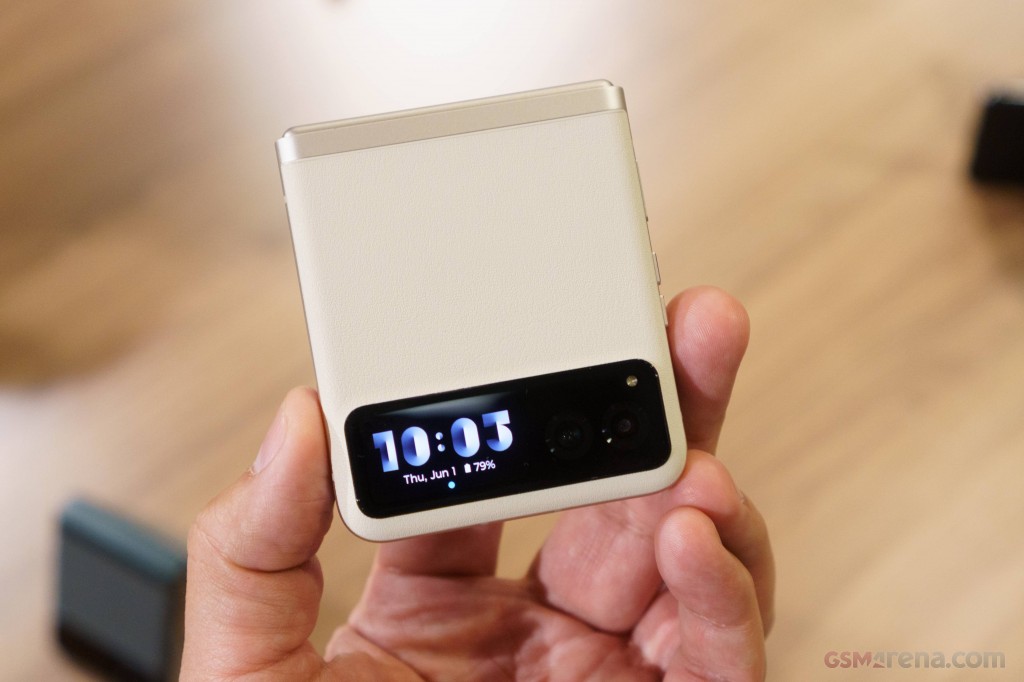 Motorola Razr 40 hands-on photo 46