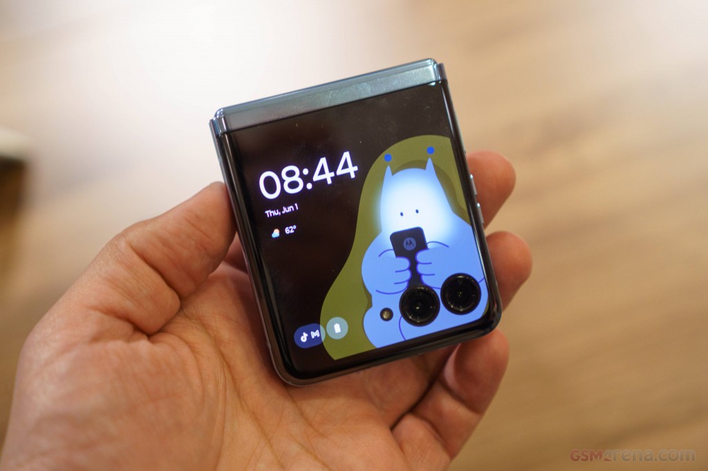 Motorola Razr 40 hands-on photo 57