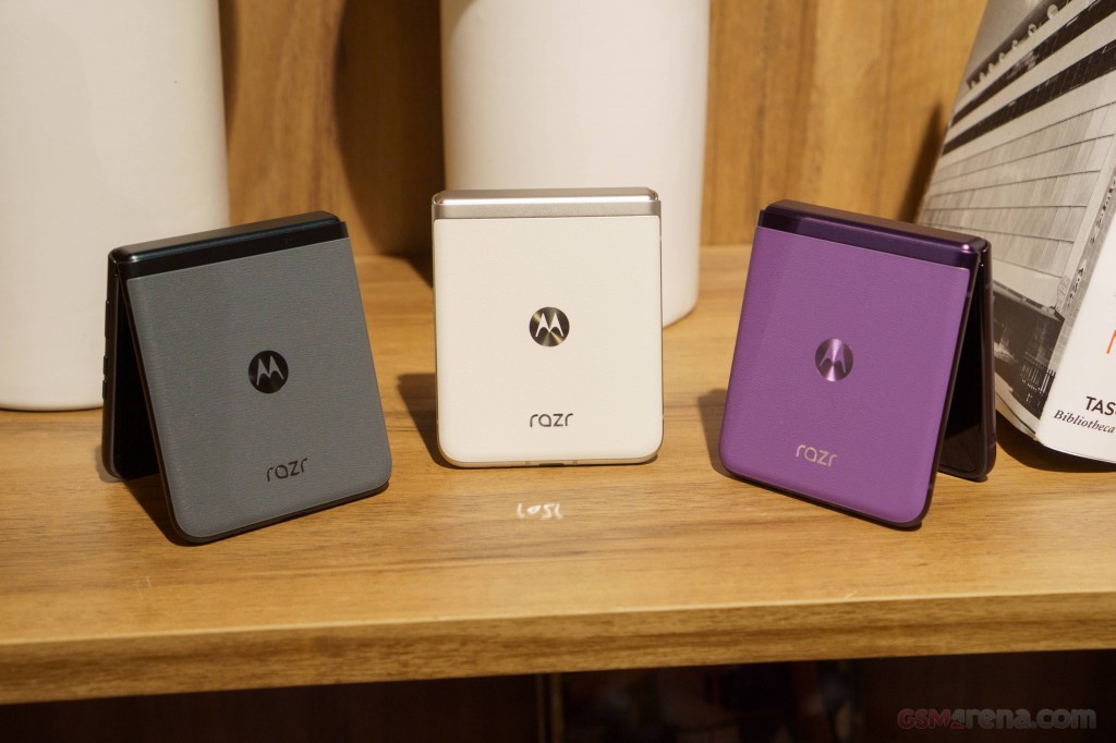 Motorola Razr 40 hands-on photo 74