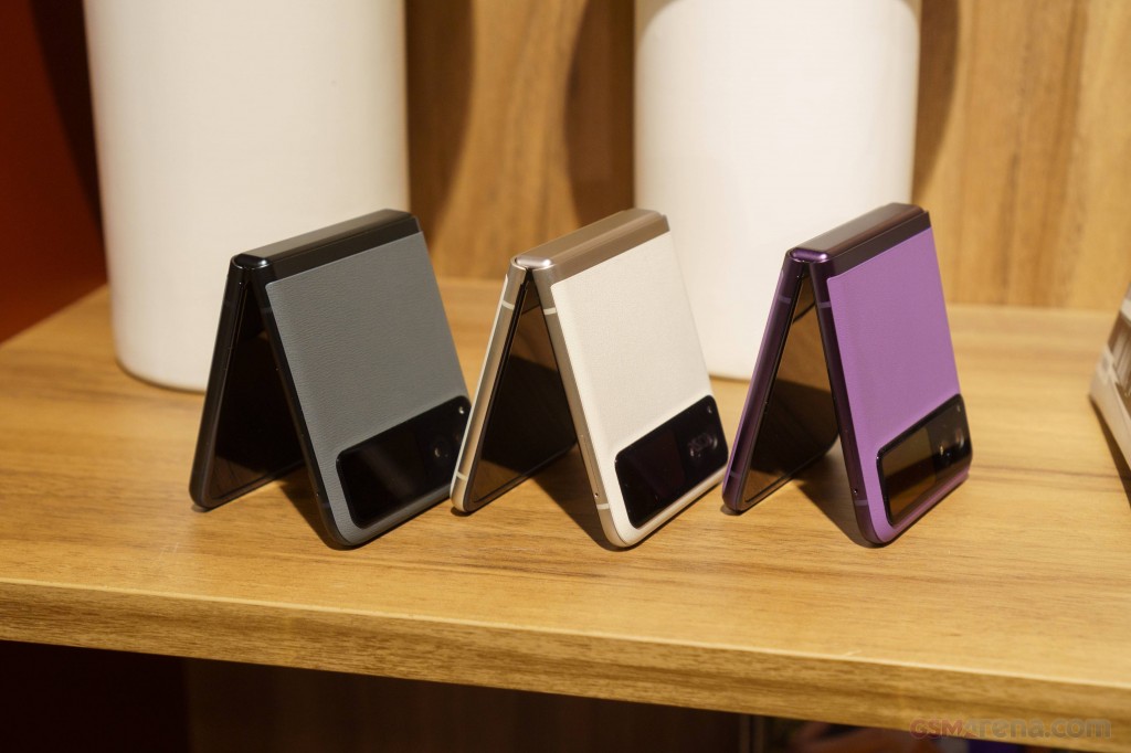 Motorola Razr 40 hands-on photo 76