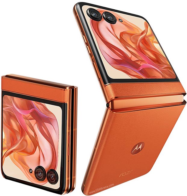Motorola Razr 50 view 2