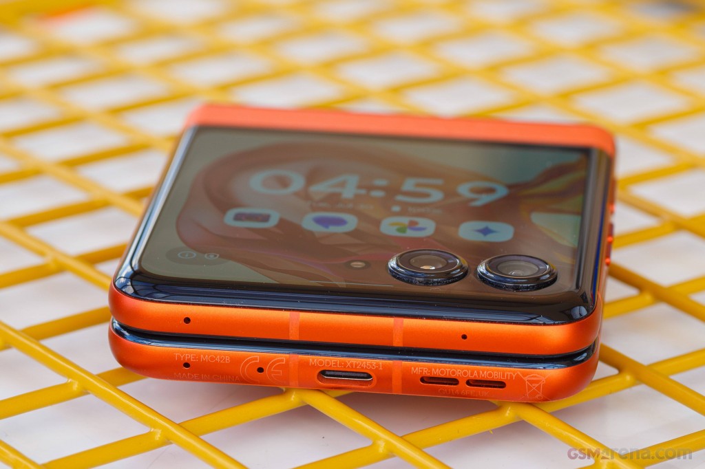 Motorola Razr 50 hands-on photo 8