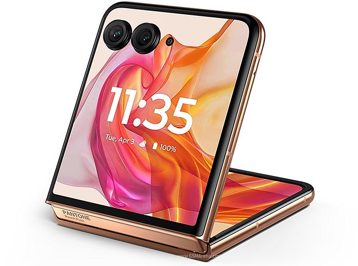 Motorola Razr 50 Ultra view 3