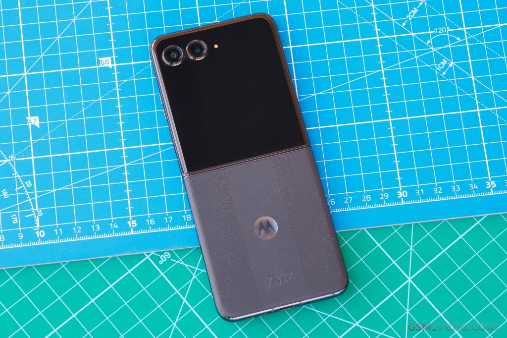 Motorola Razr 50 Ultra hands-on photo 9