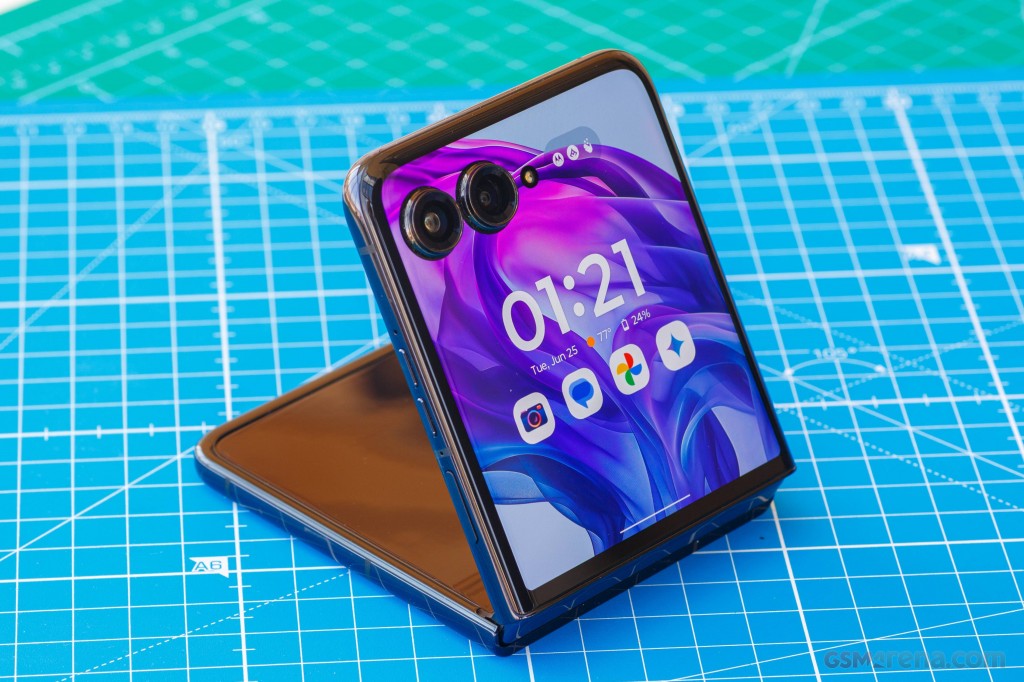 Motorola Razr 50 Ultra hands-on photo 20