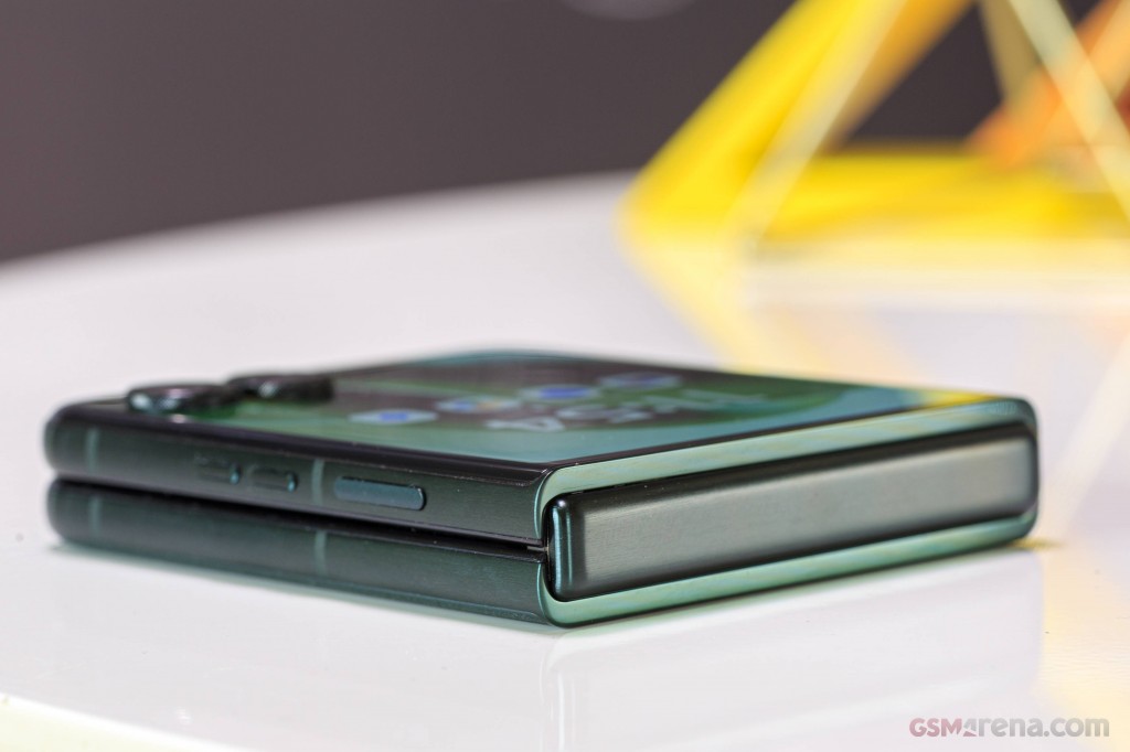 Motorola Razr 60 Ultra hands-on photo 8