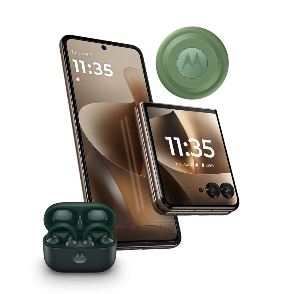 Motorola Razr 70 Ultra view 3
