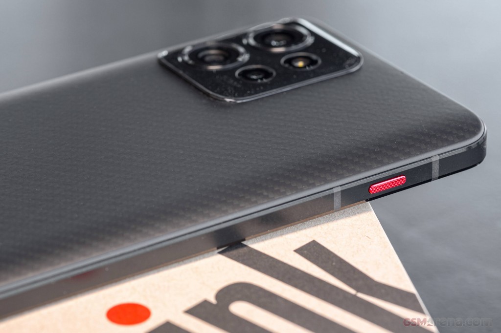 Motorola ThinkPhone hands-on photo 10
