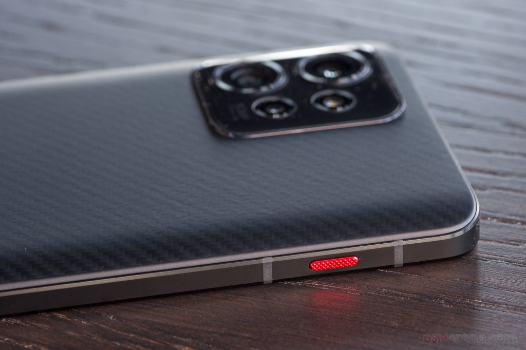 Motorola ThinkPhone hands-on photo 15