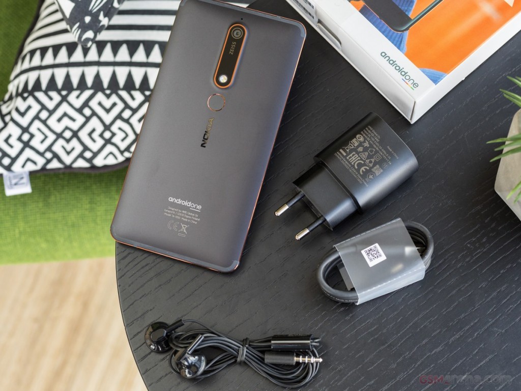 Nokia 6.1 hands-on photo 1