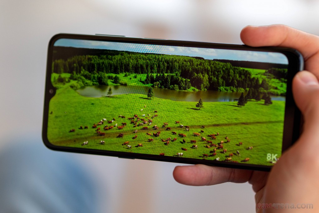 Nokia G21 hands-on photo 18