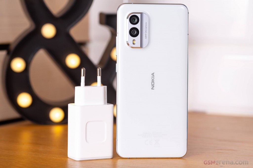 Nokia X30 hands-on photo 3