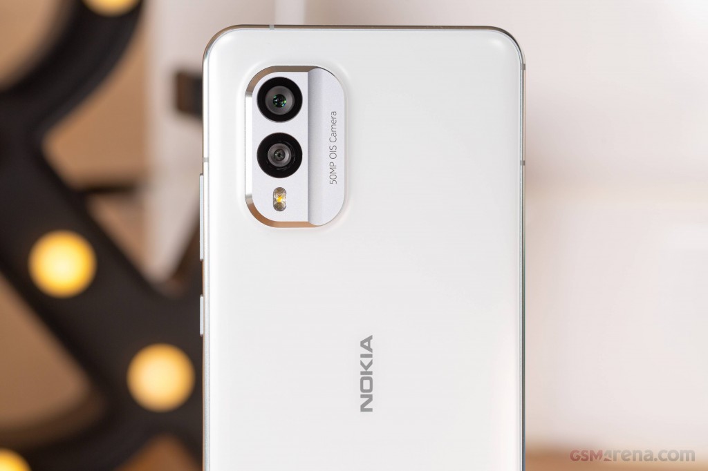 Nokia X30 hands-on photo 4