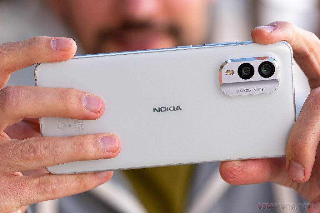 Nokia X30 hands-on photo 14
