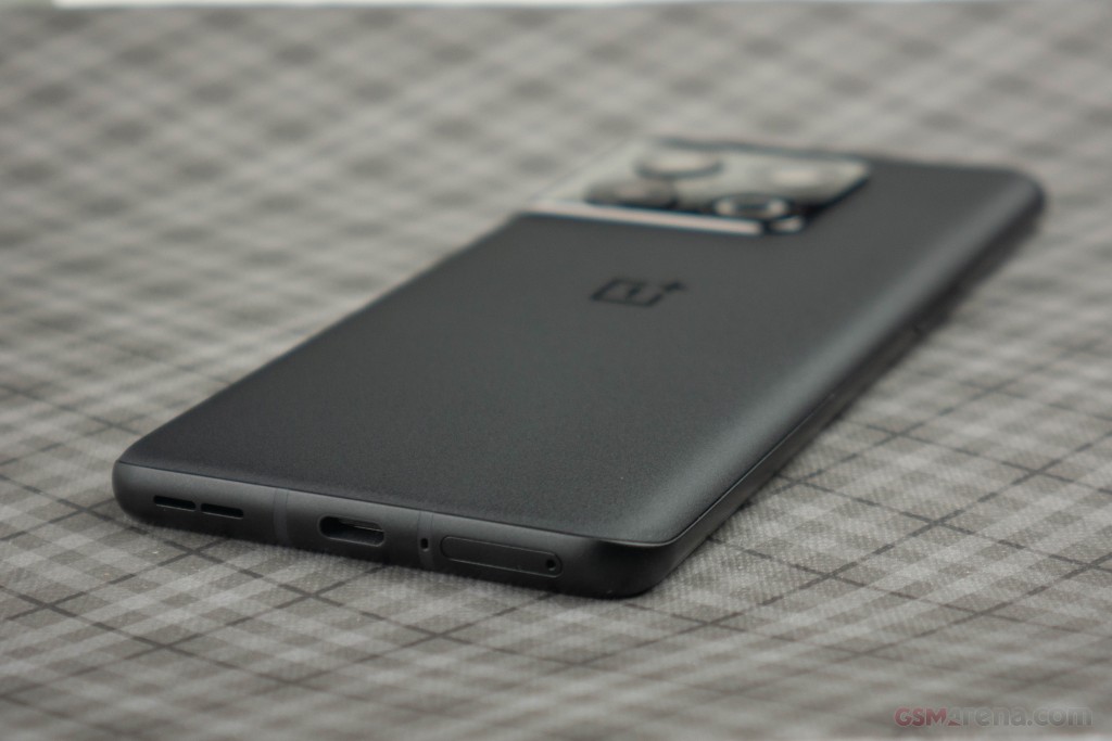 OnePlus 10 Pro hands-on photo 7