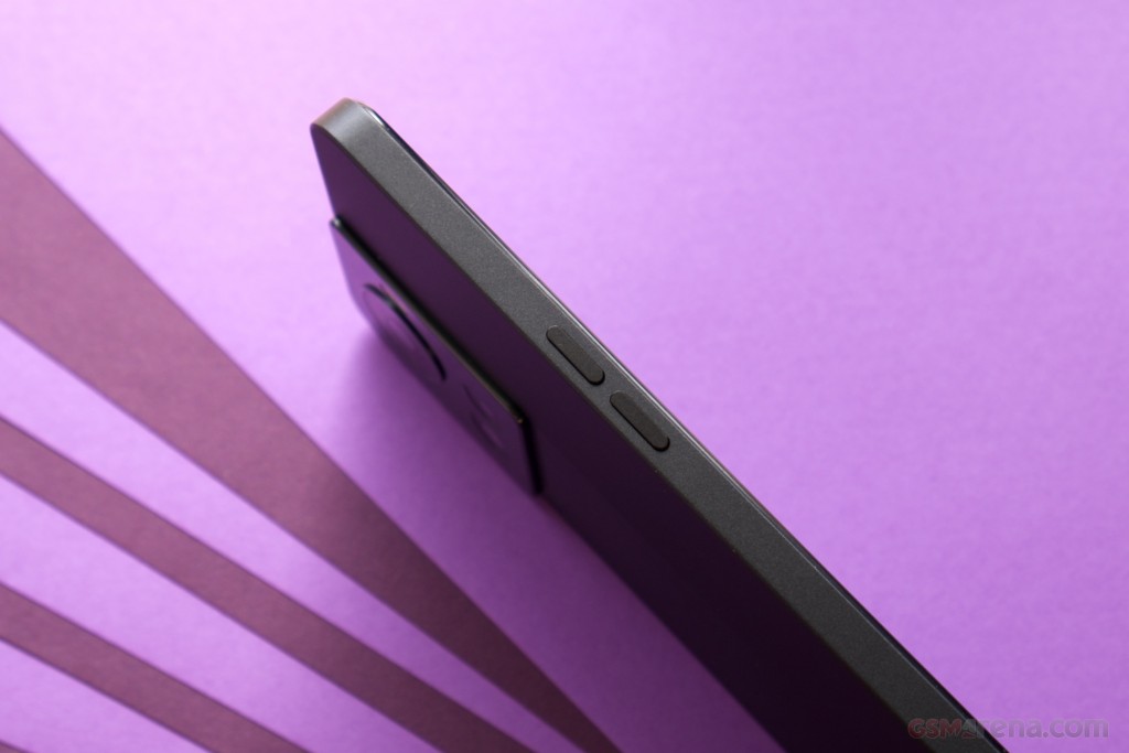 OnePlus 10R 150W hands-on photo 4