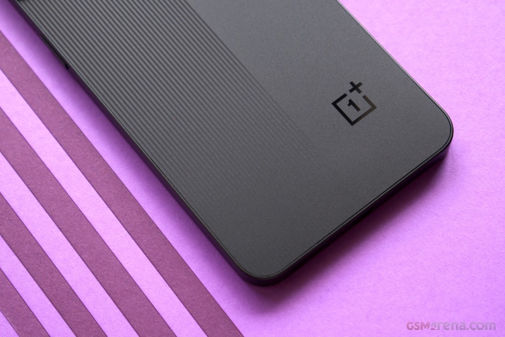 OnePlus 10R 150W hands-on photo 11