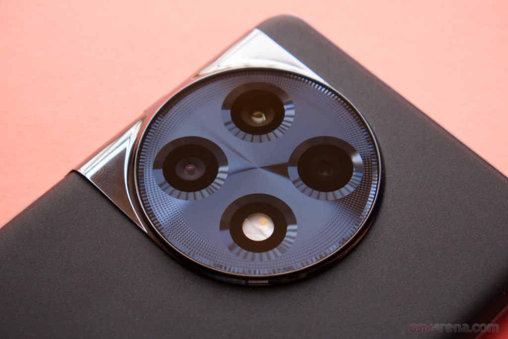 OnePlus 11R hands-on photo 17