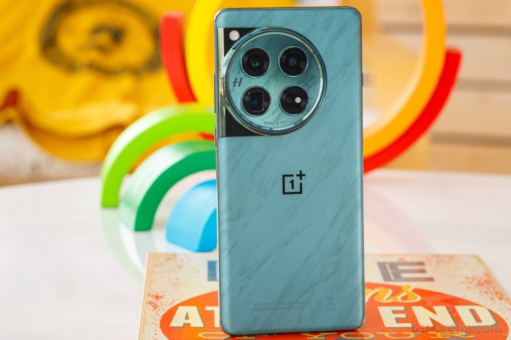 OnePlus 12 hands-on photo 13