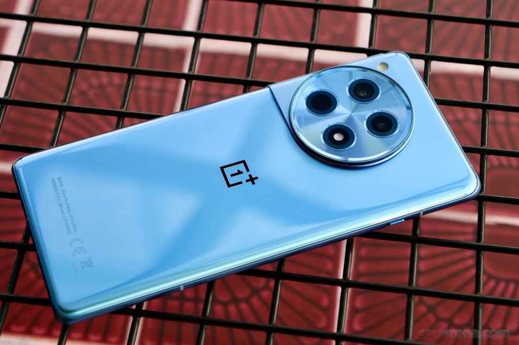 OnePlus 12R hands-on photo 3