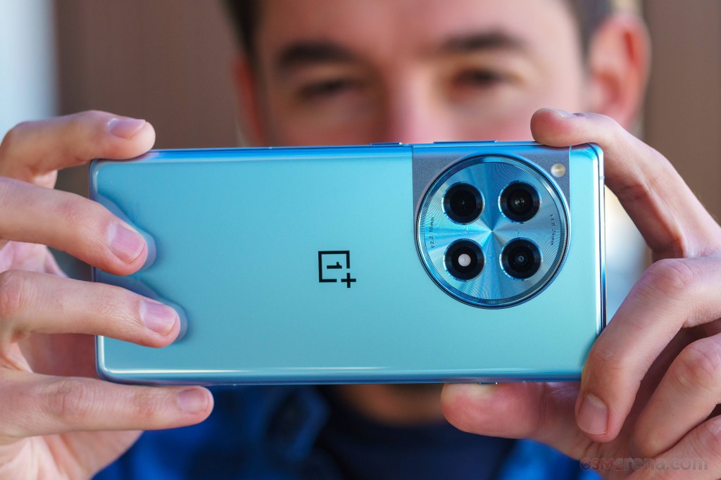 OnePlus 12R hands-on photo 20