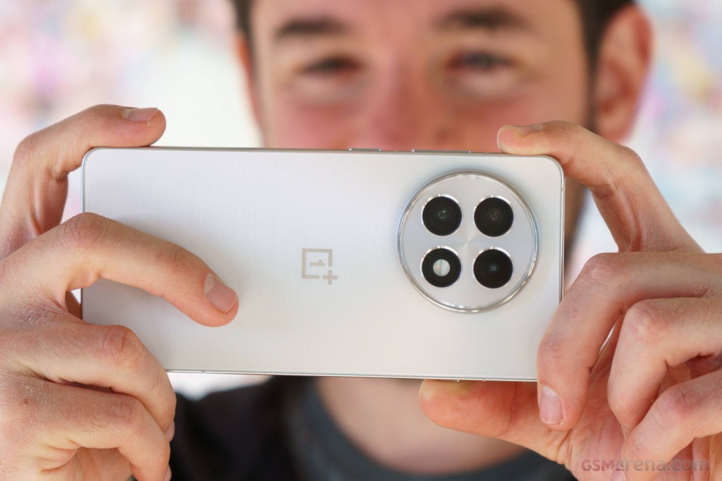 OnePlus 13R hands-on photo 10