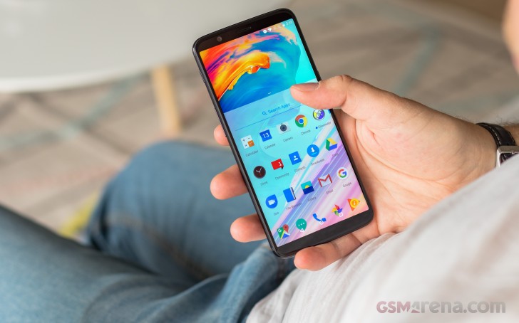 OnePlus 5T hands-on photo 6