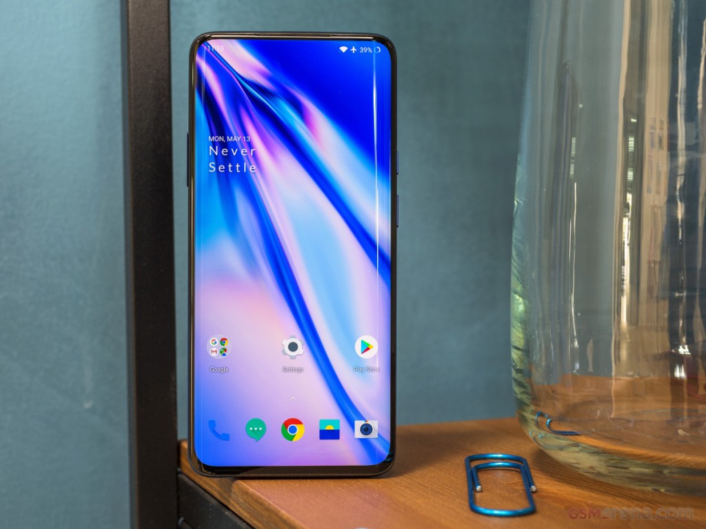 OnePlus 7 Pro hands-on photo 2
