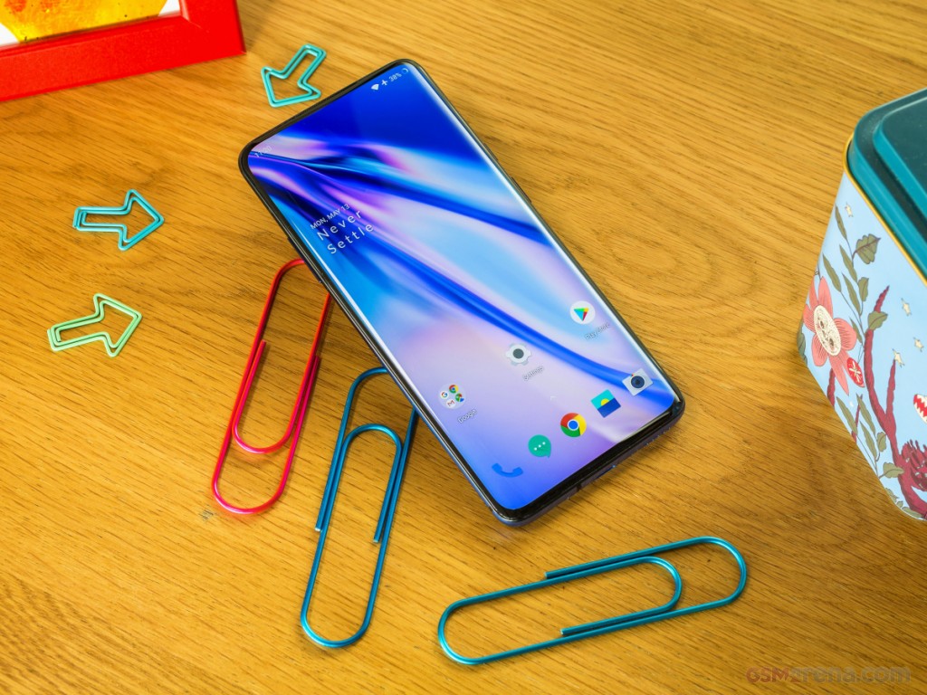 OnePlus 7 Pro hands-on photo 3