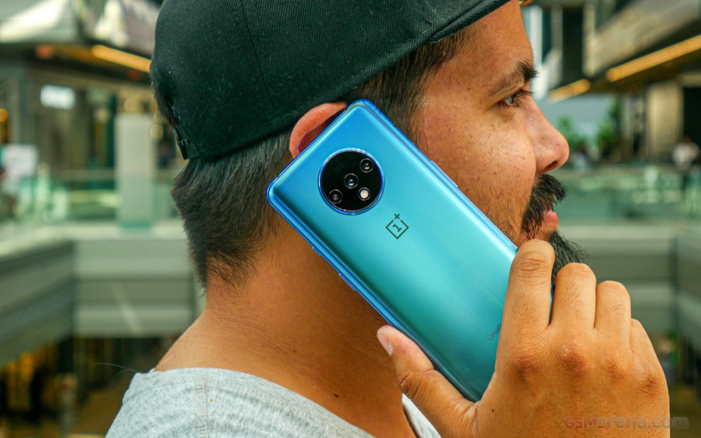 OnePlus 7T hands-on photo 11