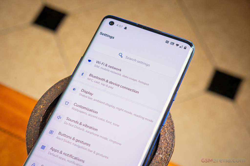 OnePlus 8 Pro hands-on photo 3
